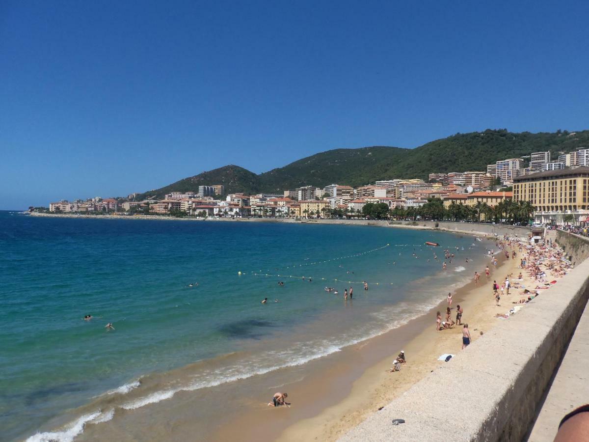 Ajaccio centre F4 climatisé Apartamento Exterior foto